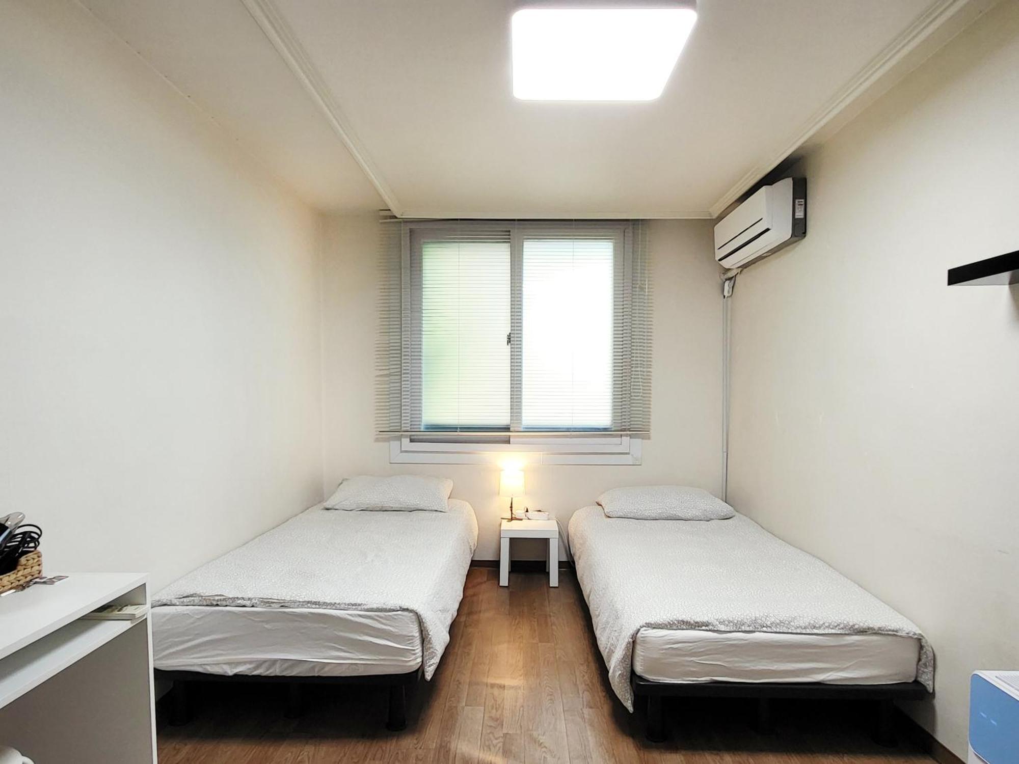סיאול Hongdae Cheese Guesthouse מראה חיצוני תמונה