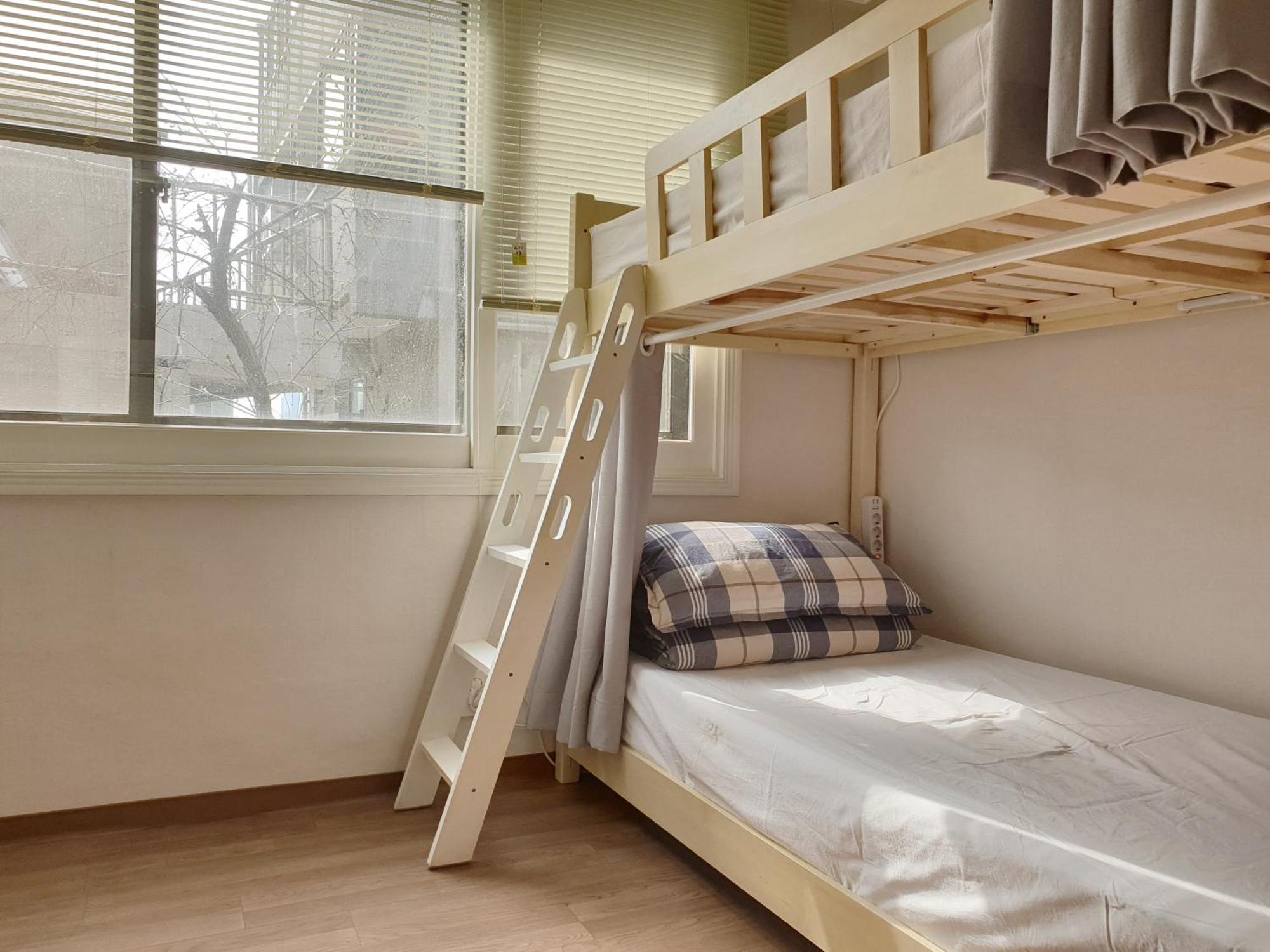 סיאול Hongdae Cheese Guesthouse מראה חיצוני תמונה