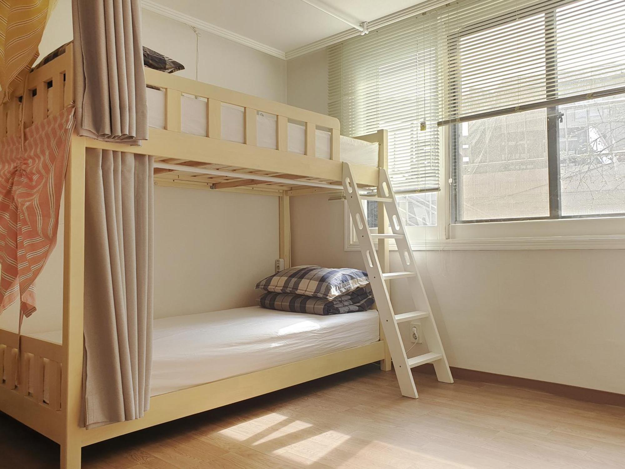 סיאול Hongdae Cheese Guesthouse מראה חיצוני תמונה
