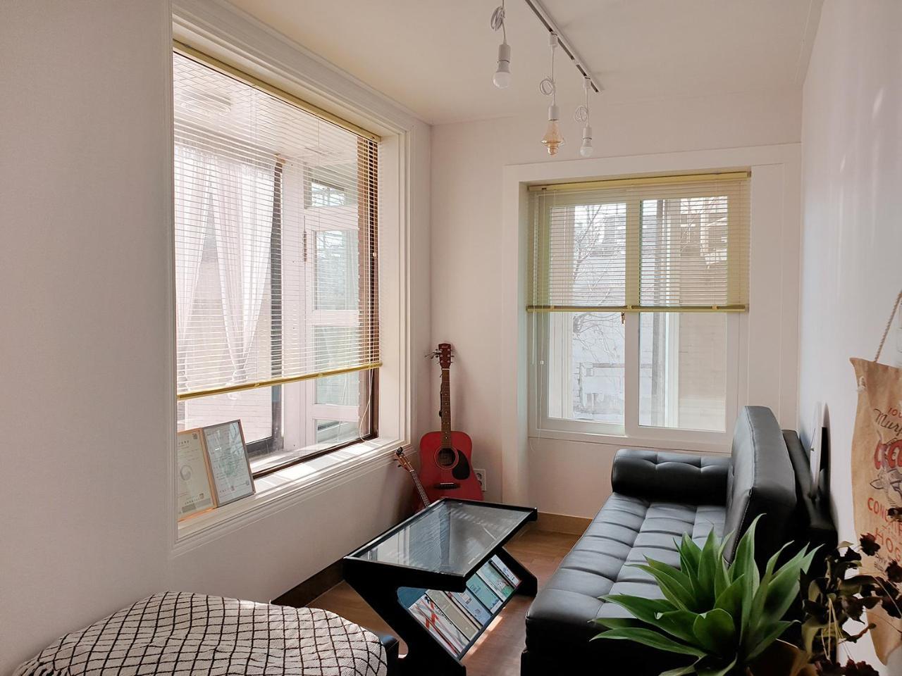 סיאול Hongdae Cheese Guesthouse מראה חיצוני תמונה
