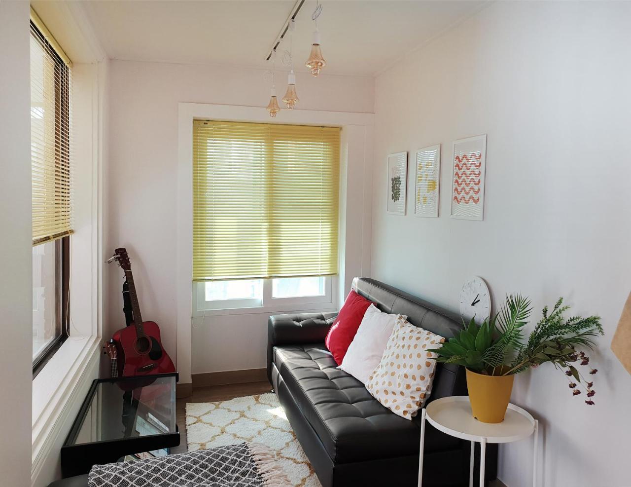 סיאול Hongdae Cheese Guesthouse מראה חיצוני תמונה